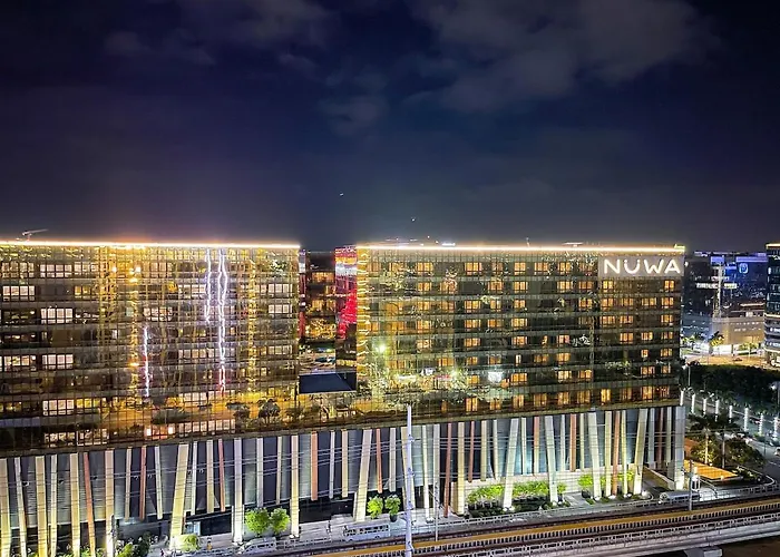 Luxury Penthouse Near Solaire, Of Dreams * Манила